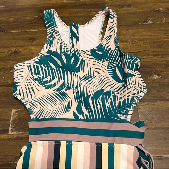 Cupshe Miss U Green One Piece Tropical Leaves Stripes Zipper Back Tie Small - Picture 5 of 9